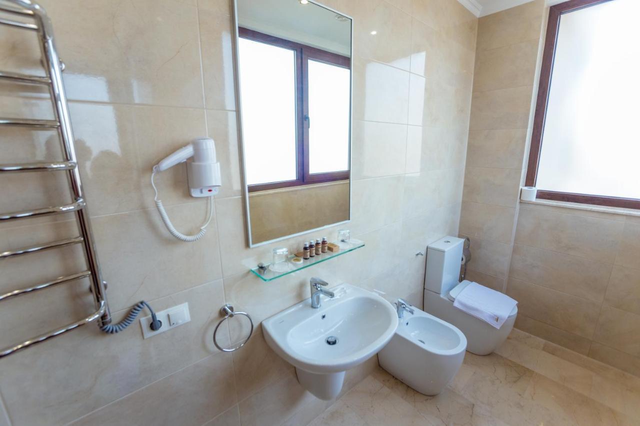 Hotel Ambassador 4*